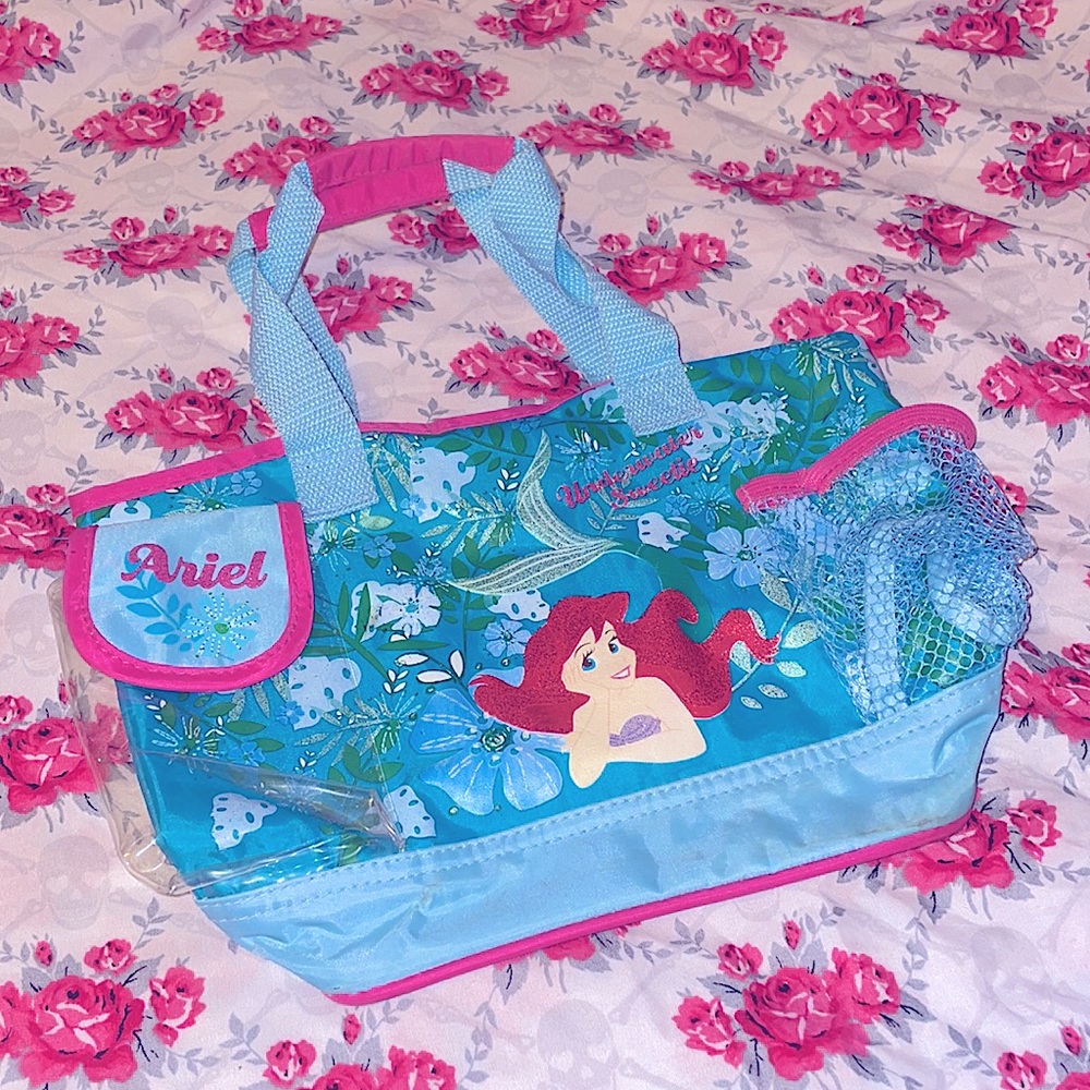 The little mermaid bag🐚